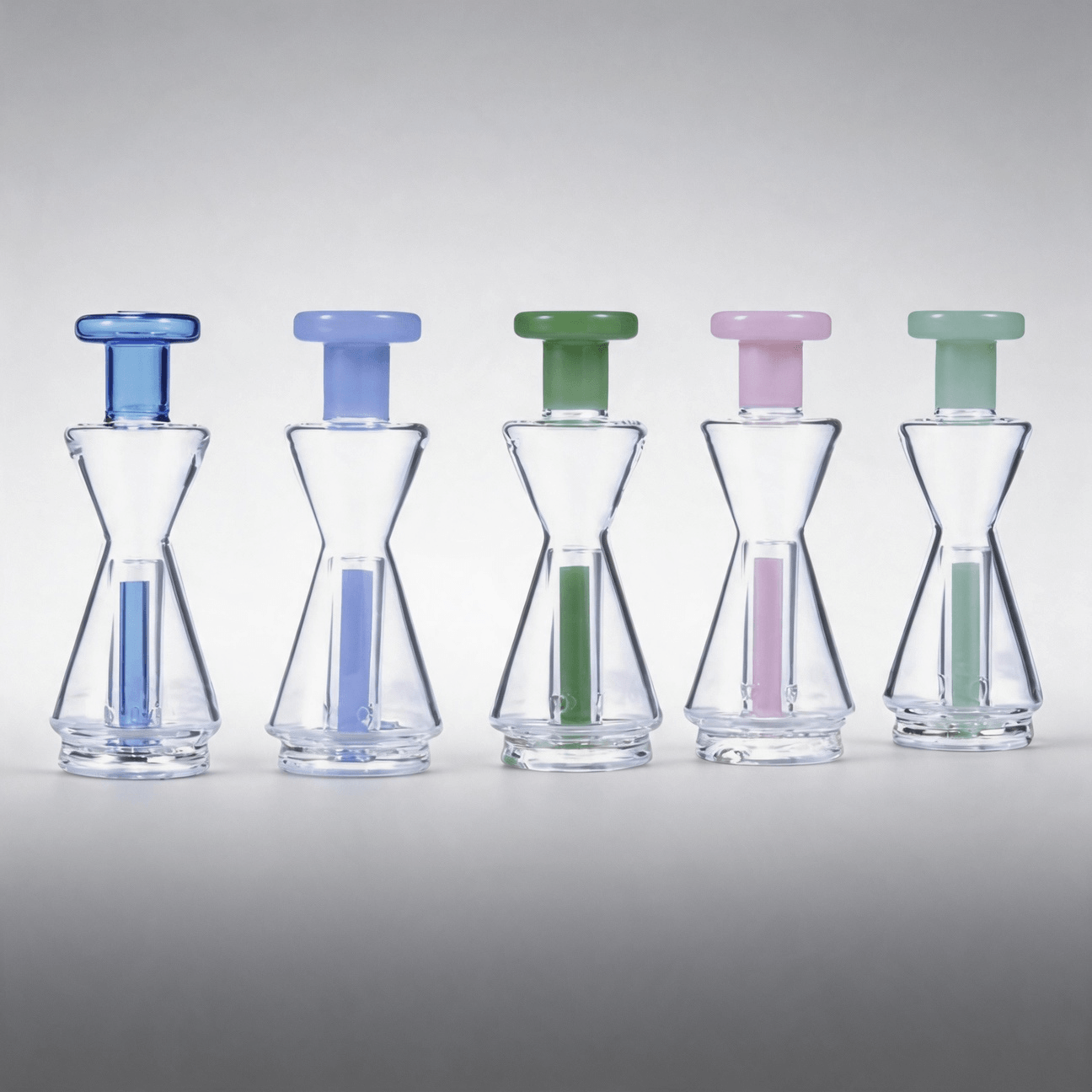 Bubbler de vidrio portátil con forma cónica para pipas de agua Focus V Carta 1 y 2
